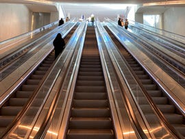 escaleras mecánicas-brookfield-place-nueva-york-foto-por-joe-mckendrick.jpg